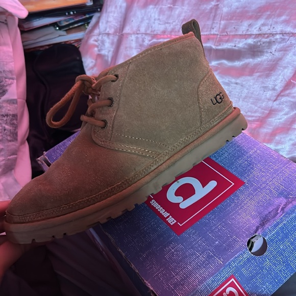 ugg boots - Picture 2 of 3